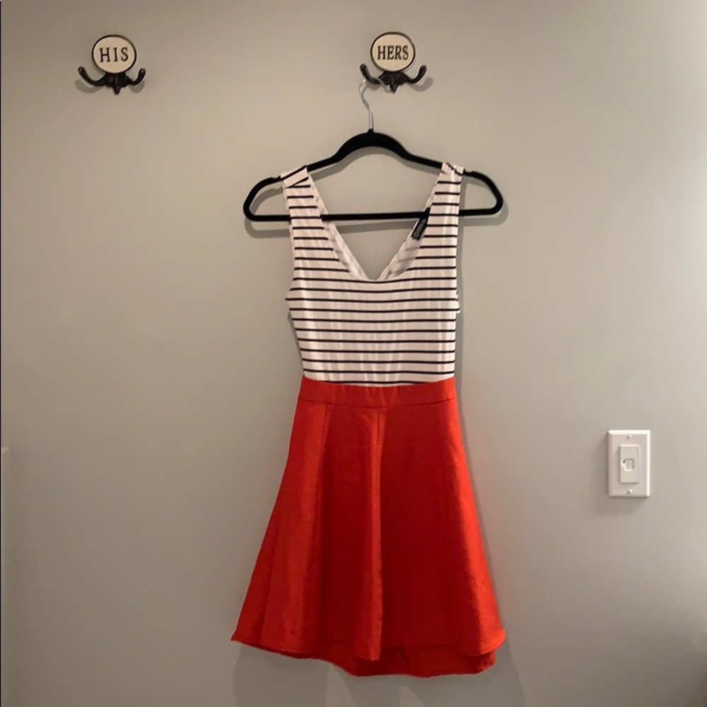 Open back Dresses size small